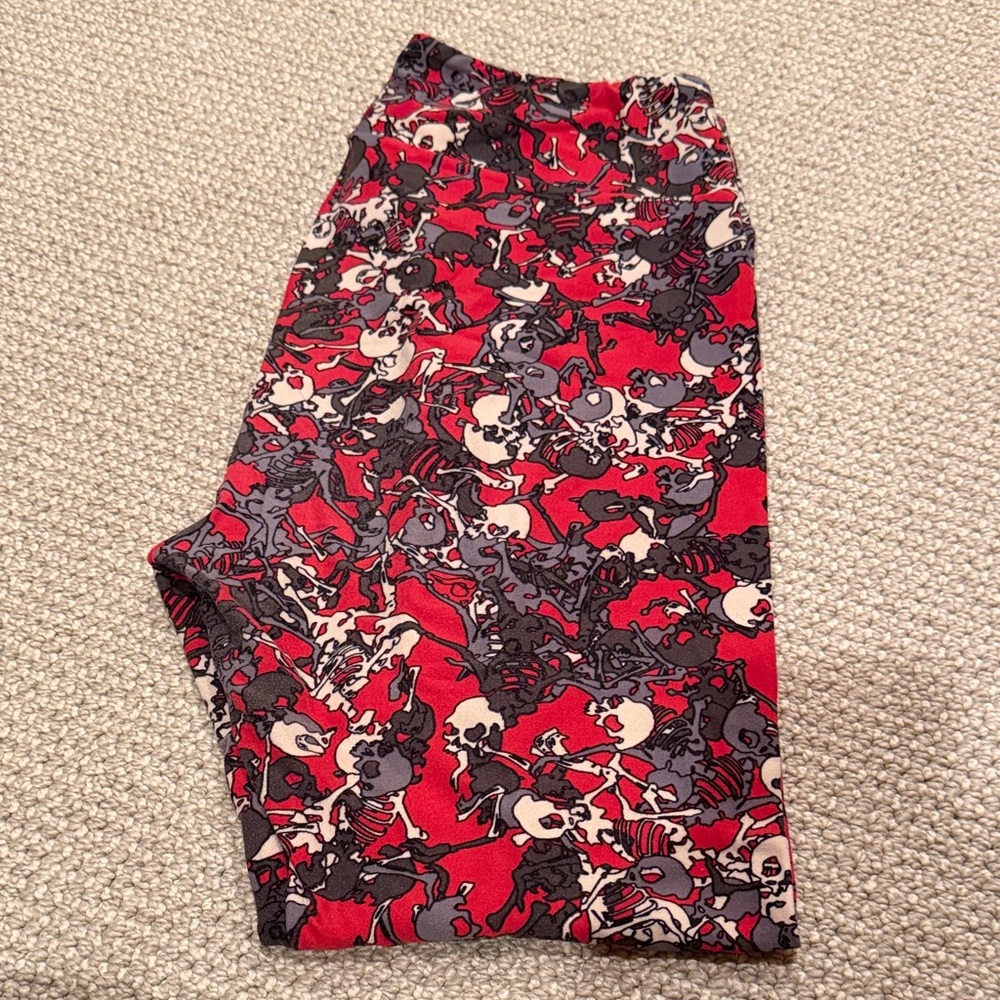 LuLaRoe Gray and Cream Dolphin Leggings set of 3 size TC - Picture 4 of 5